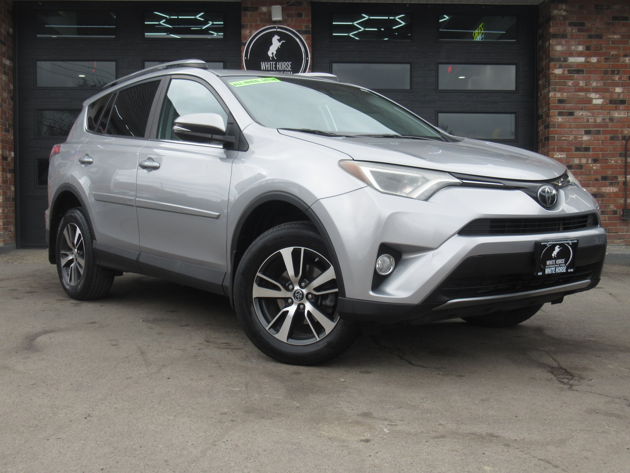 2017 Toyota RAV4 XLE