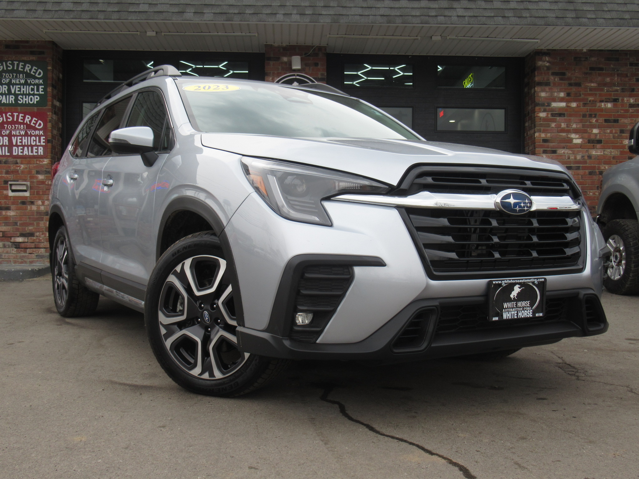 2023 Subaru Ascent Limited 8 Passenger's photo