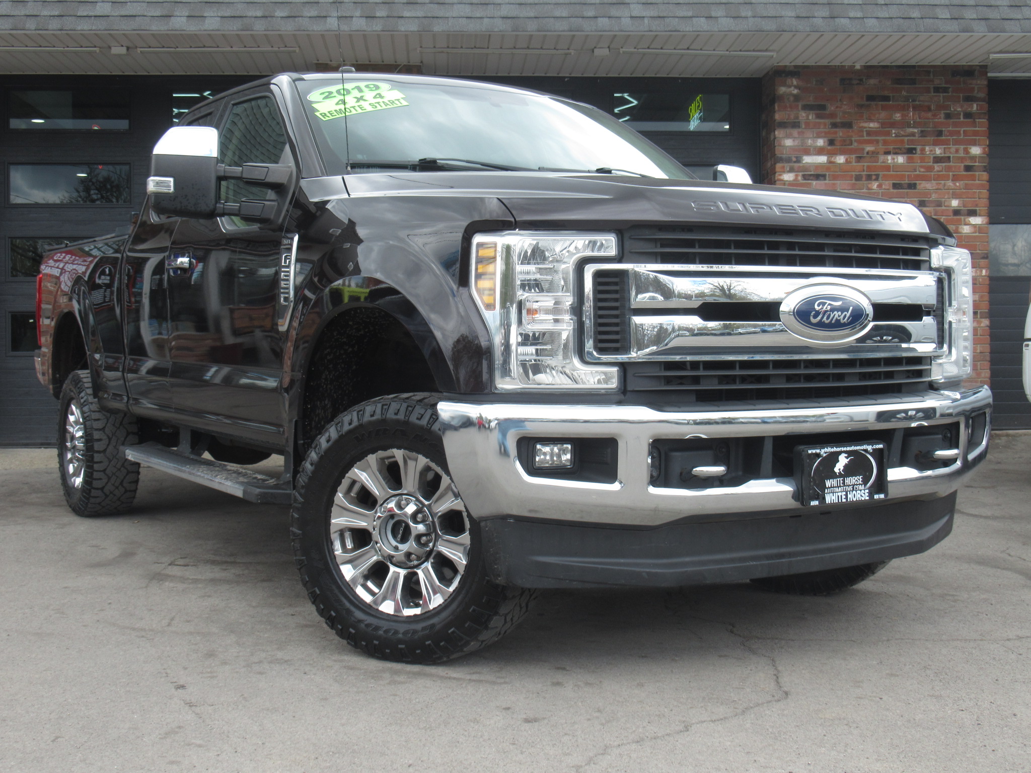 2019 Ford F-250 XLT 4x4 SuperCab 8' Box's photo