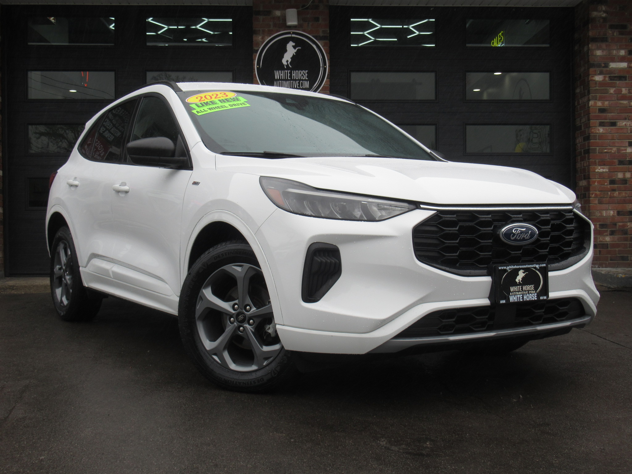 2023 Ford Escape ST-Line AWD's photo