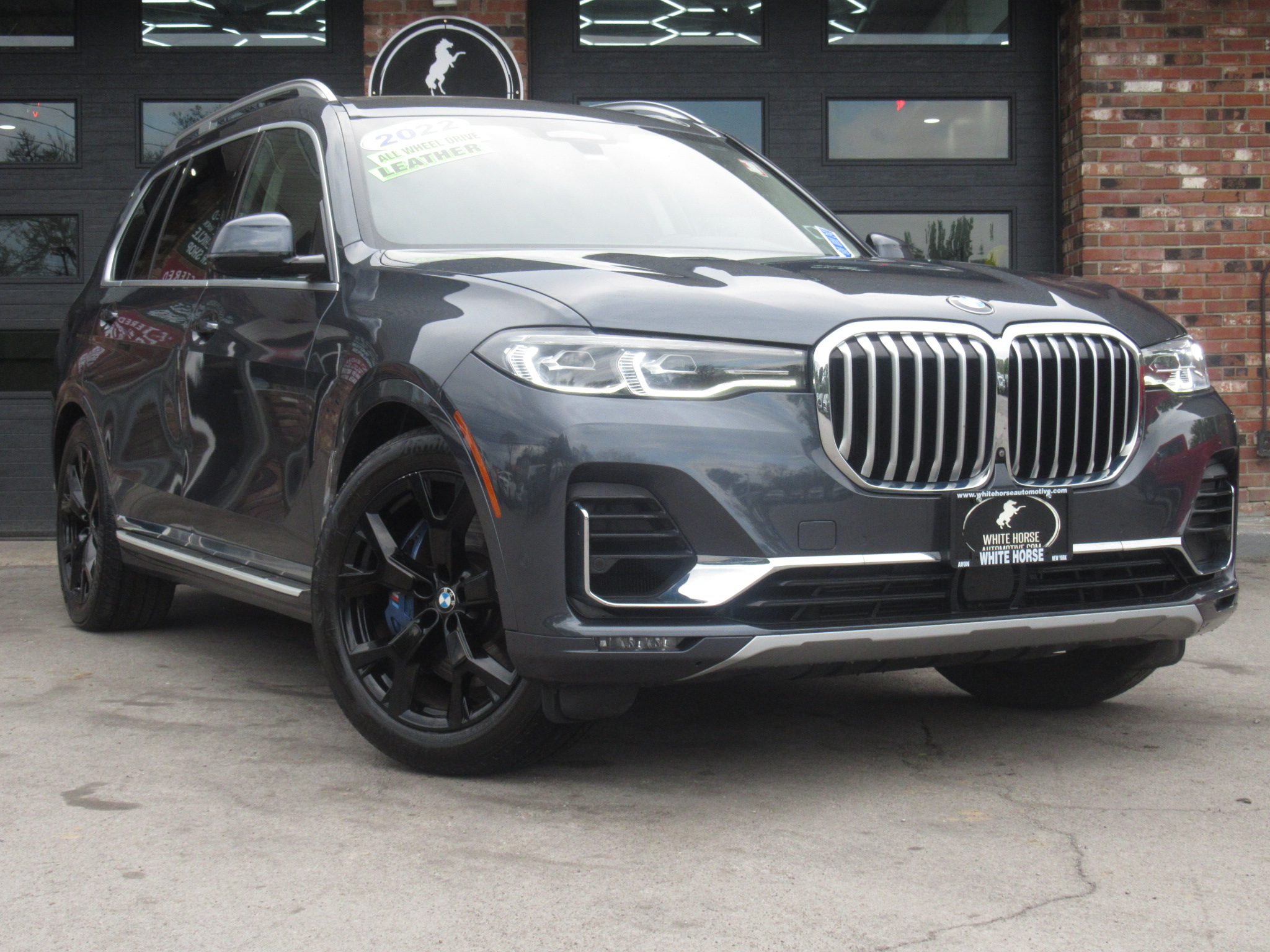 2022 BMW X7 xDrive40i's photo