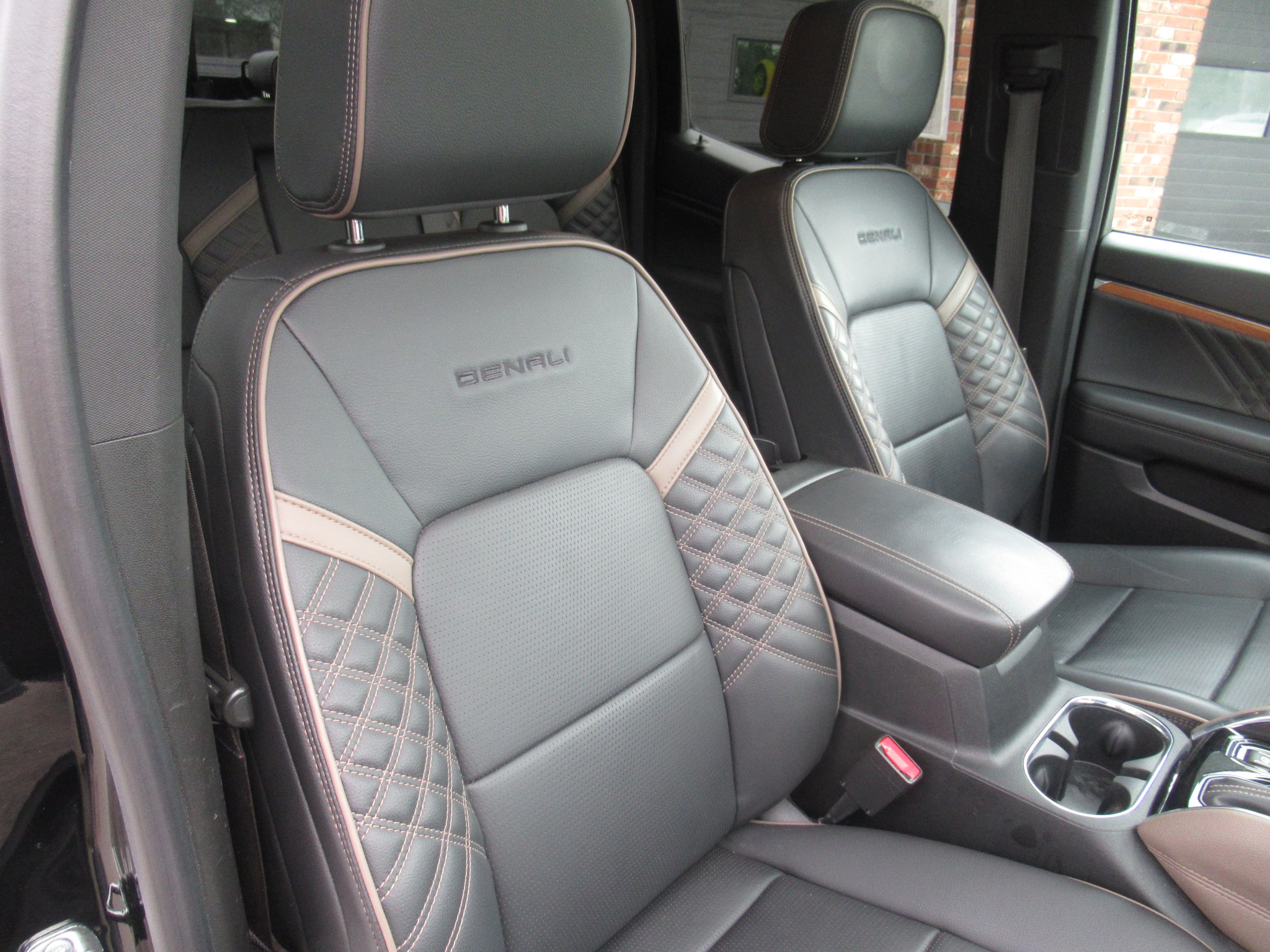 2023 GMC Canyon Denali - Photo 8