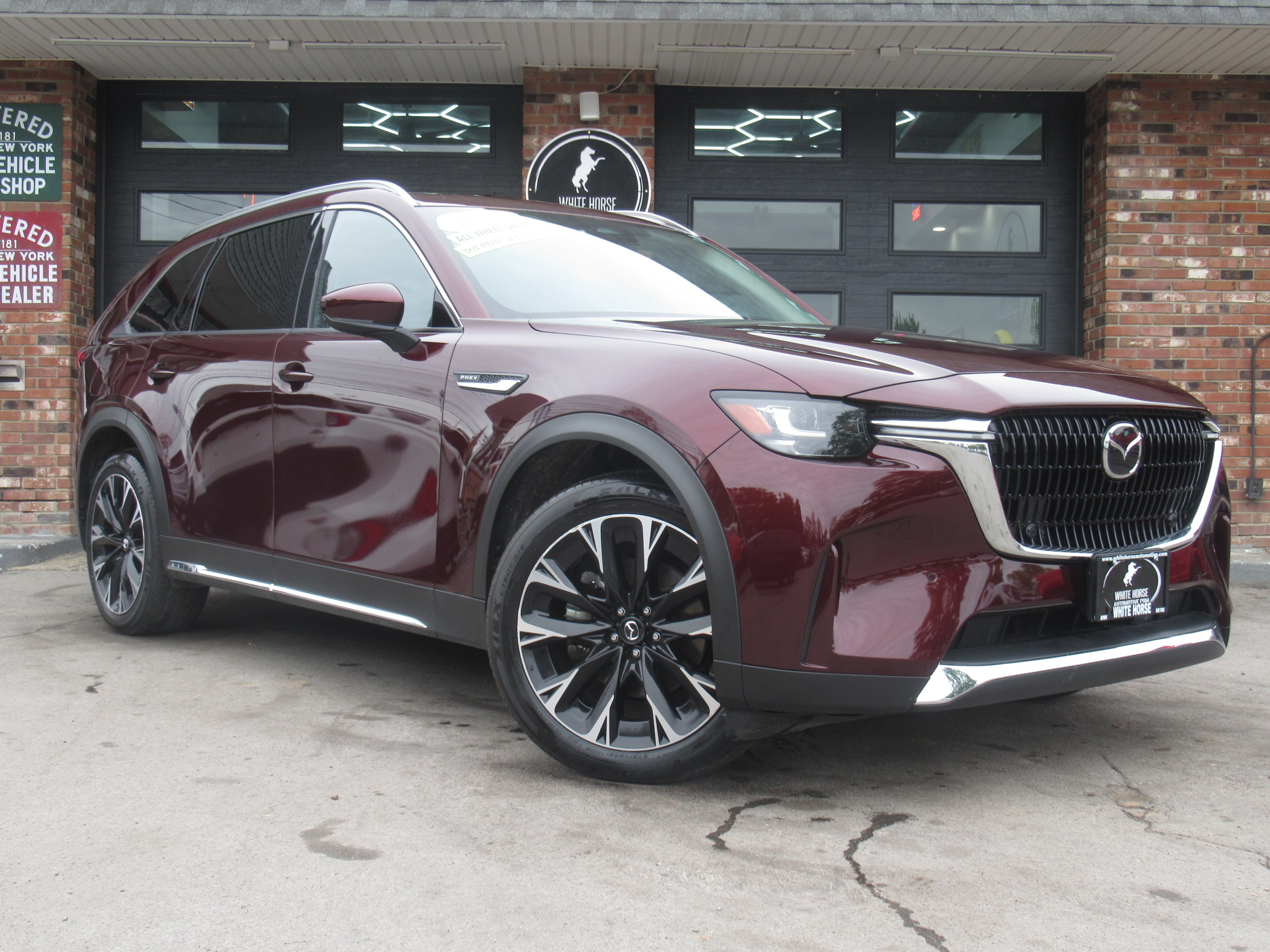 2024 Mazda CX-90 PHEV Premium Package's photo
