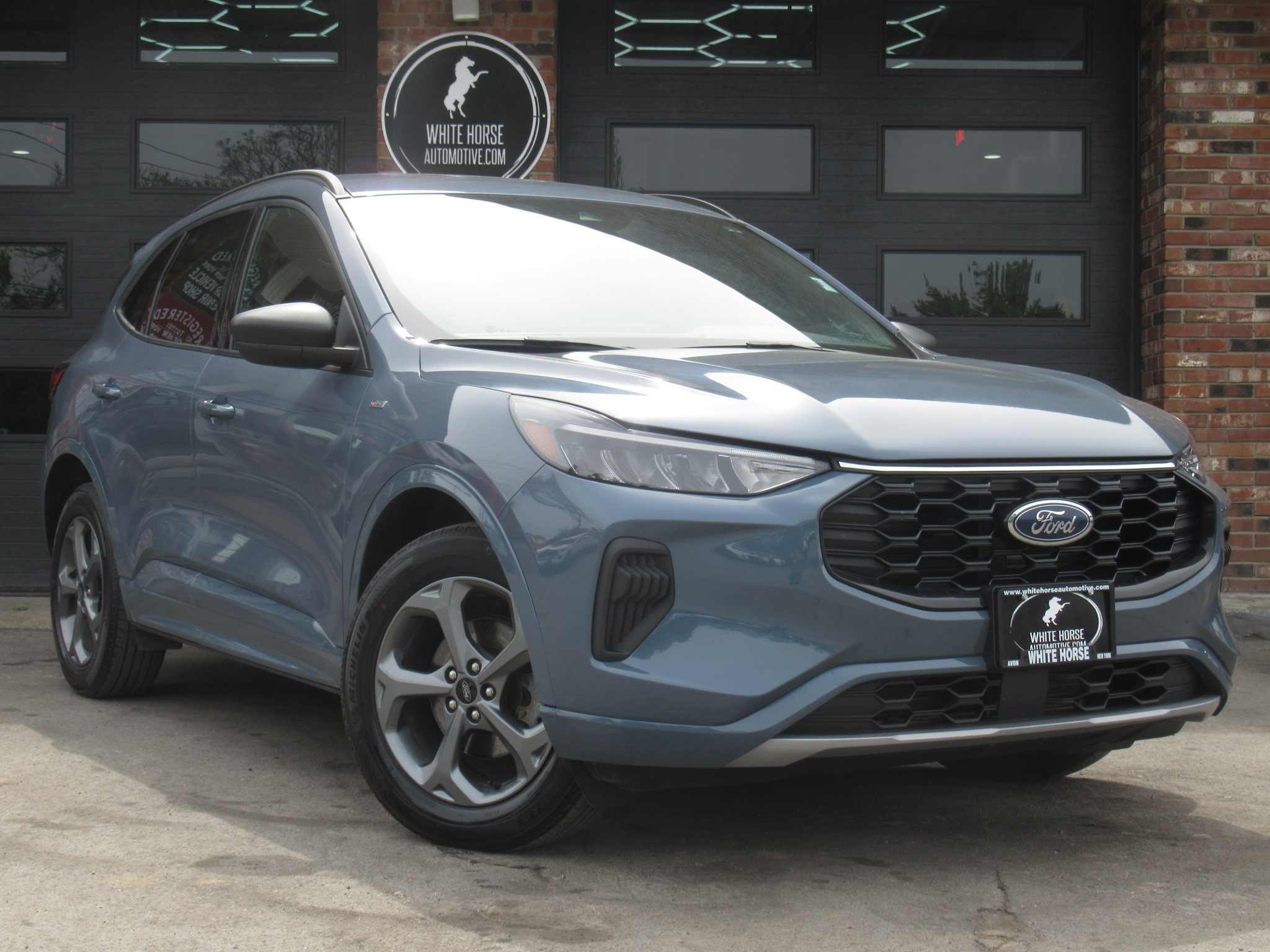 2023 Ford Escape ST-Line AWD's photo