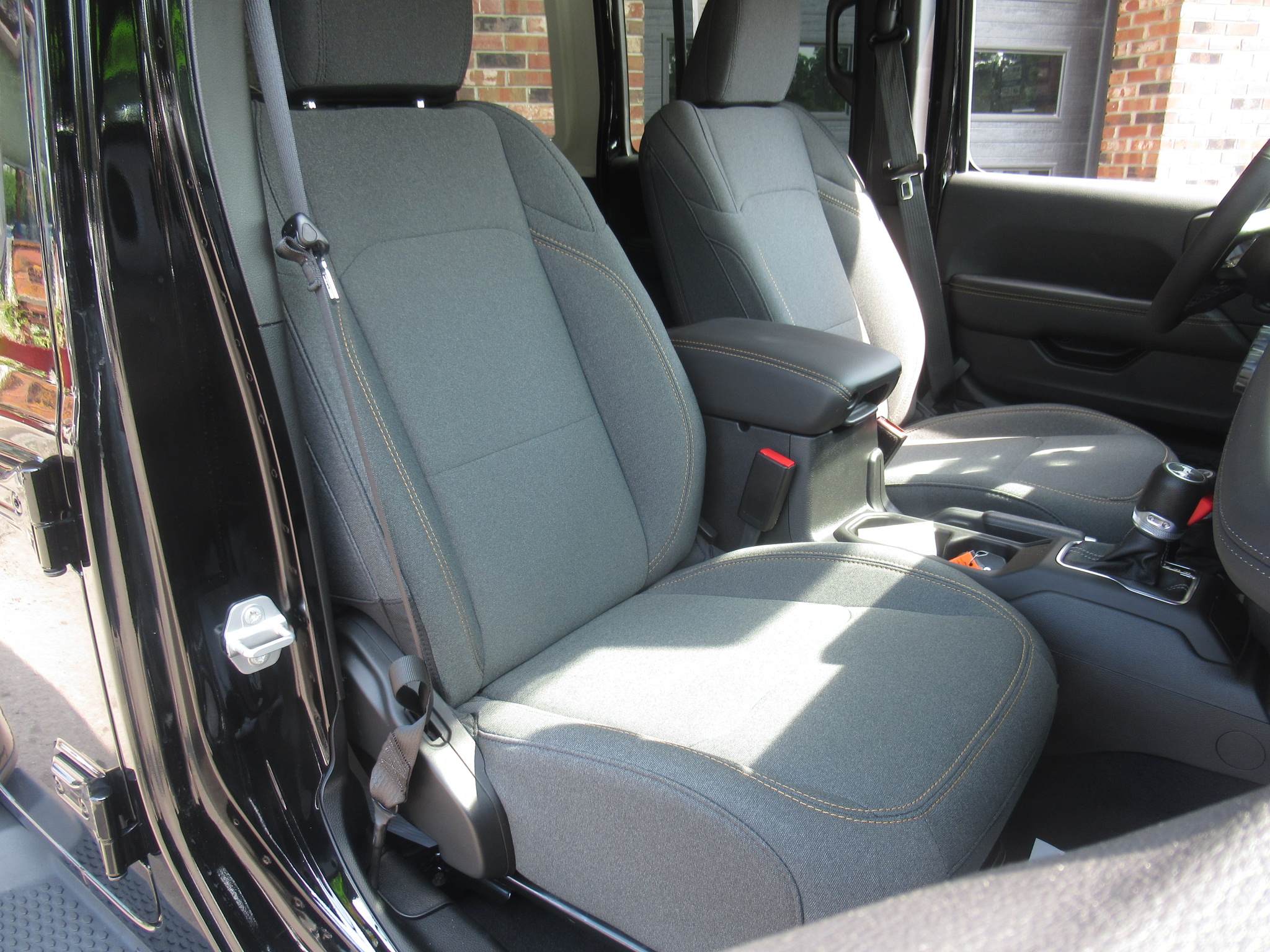 2025 Jeep Wrangler 4-Door Sahara - Photo 7